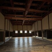 IMG_7693te 武道場 天井の柱が太い