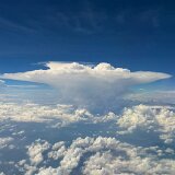 IMG E5239  巨大な雲　新潟は雨かな